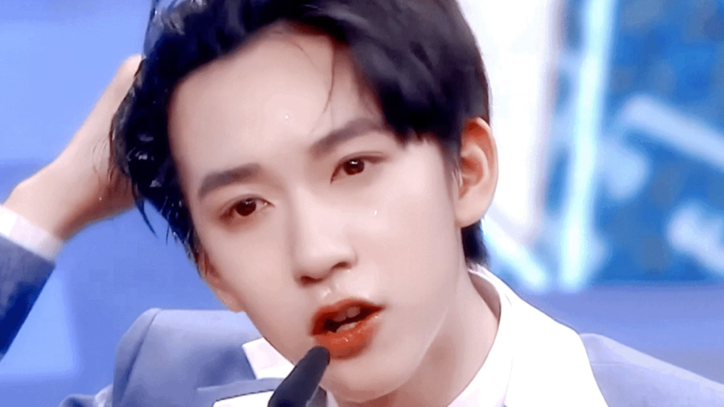 【时代少年团贺峻霖】帅哥就是要湿发