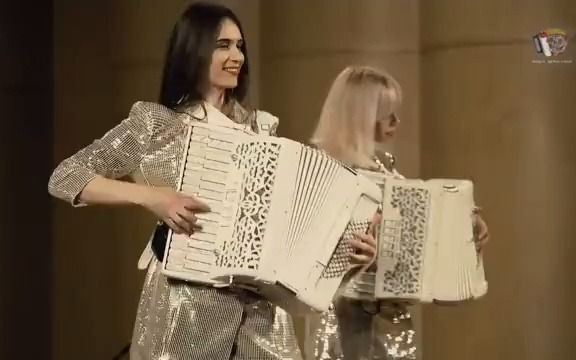 [图]Those Were The Days - LiubAnya accordion duo