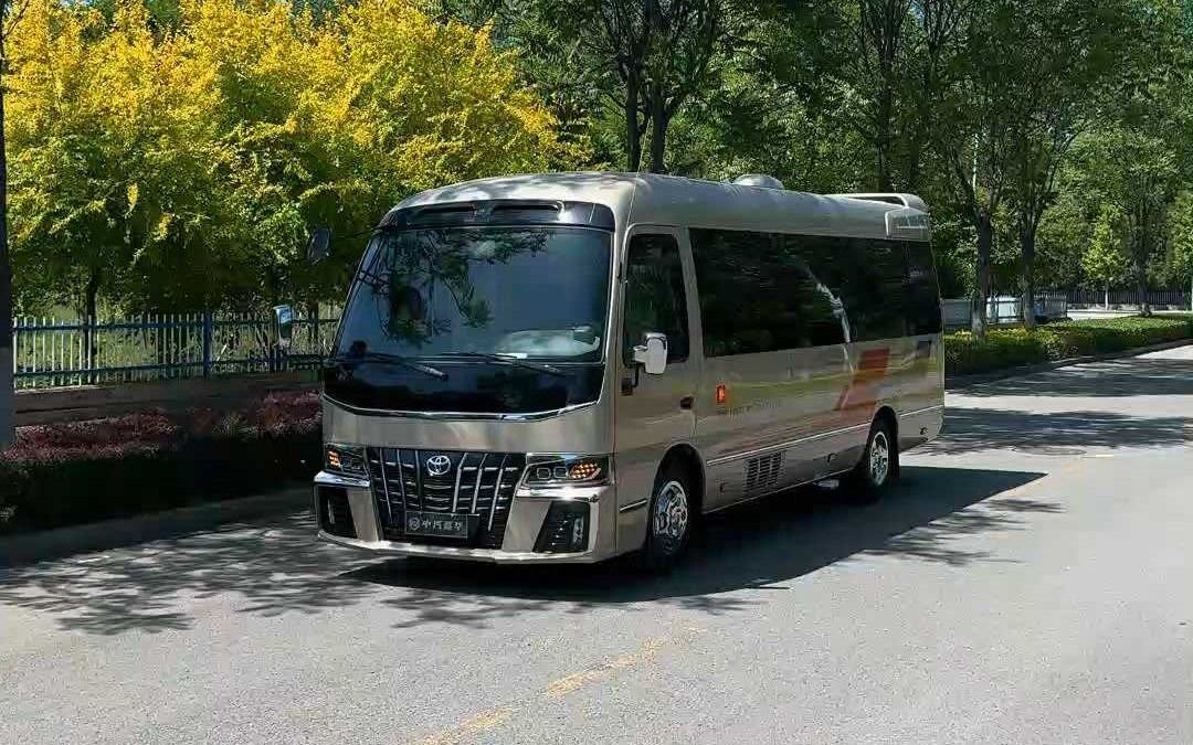 丰田考斯特7座卓越臻享版