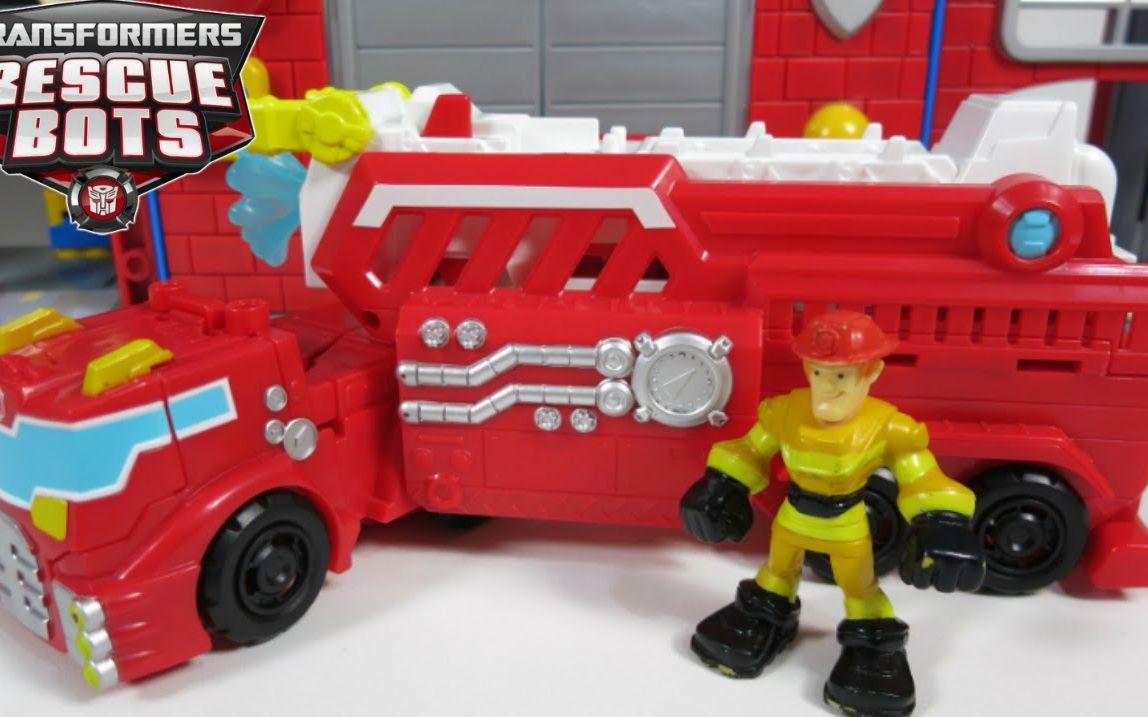 [图]【变形金刚】Transformers Rescue Bots Heatwave Hook & Ladder Firetruck Trailer Water