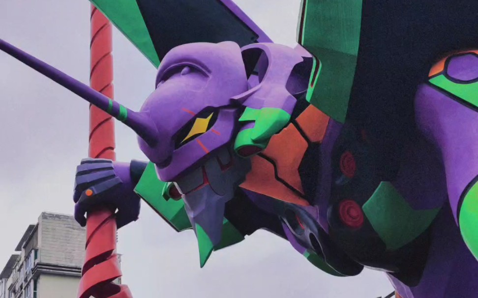 打卡·上海eva初号机雕像