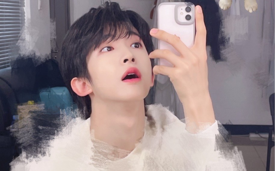 【into1刘宇巴黎欧莱雅直播全场】声控手控唇珠控福利天堂 用美貌杀人