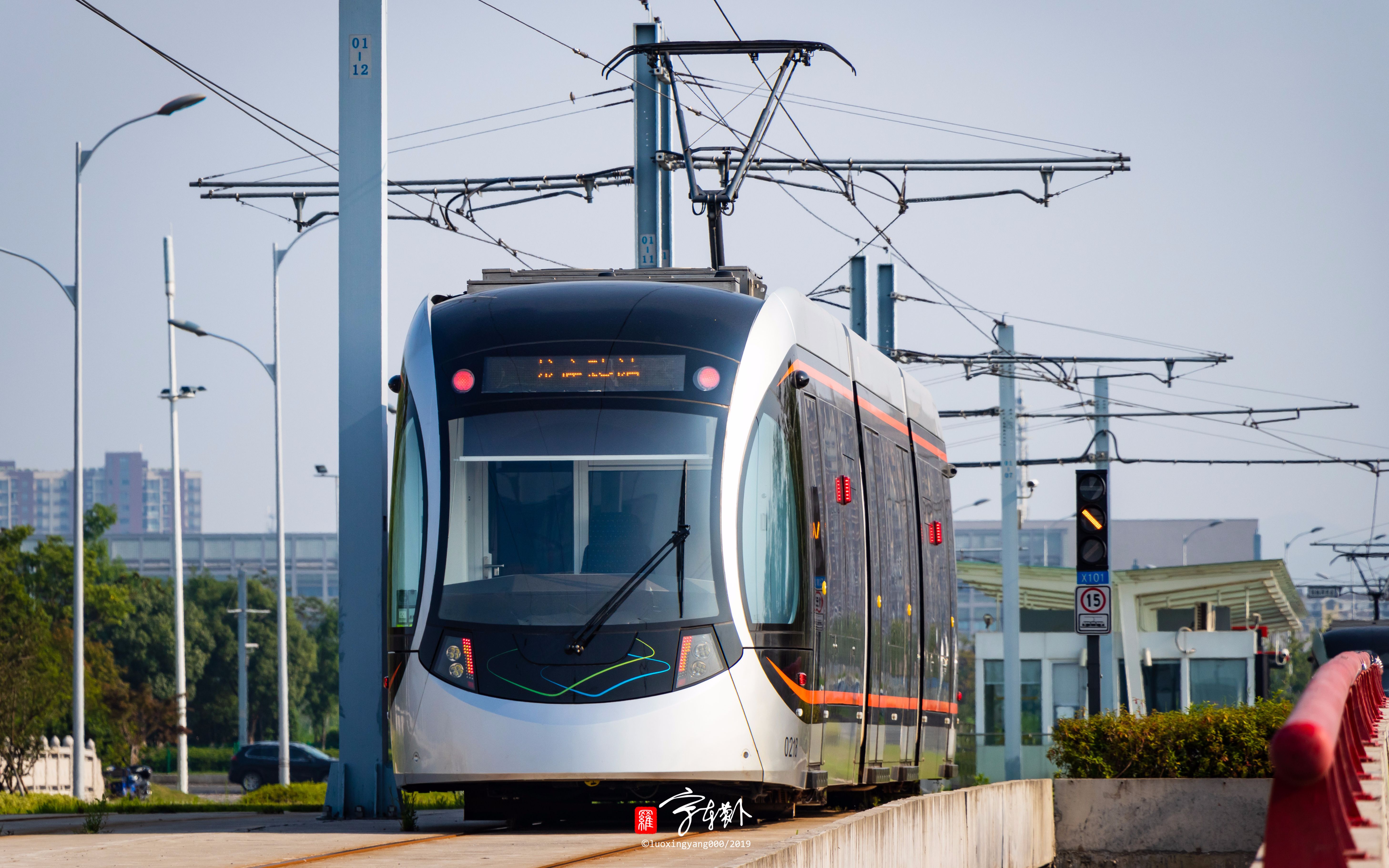 苏州高新有轨电车t2线龙康路出站