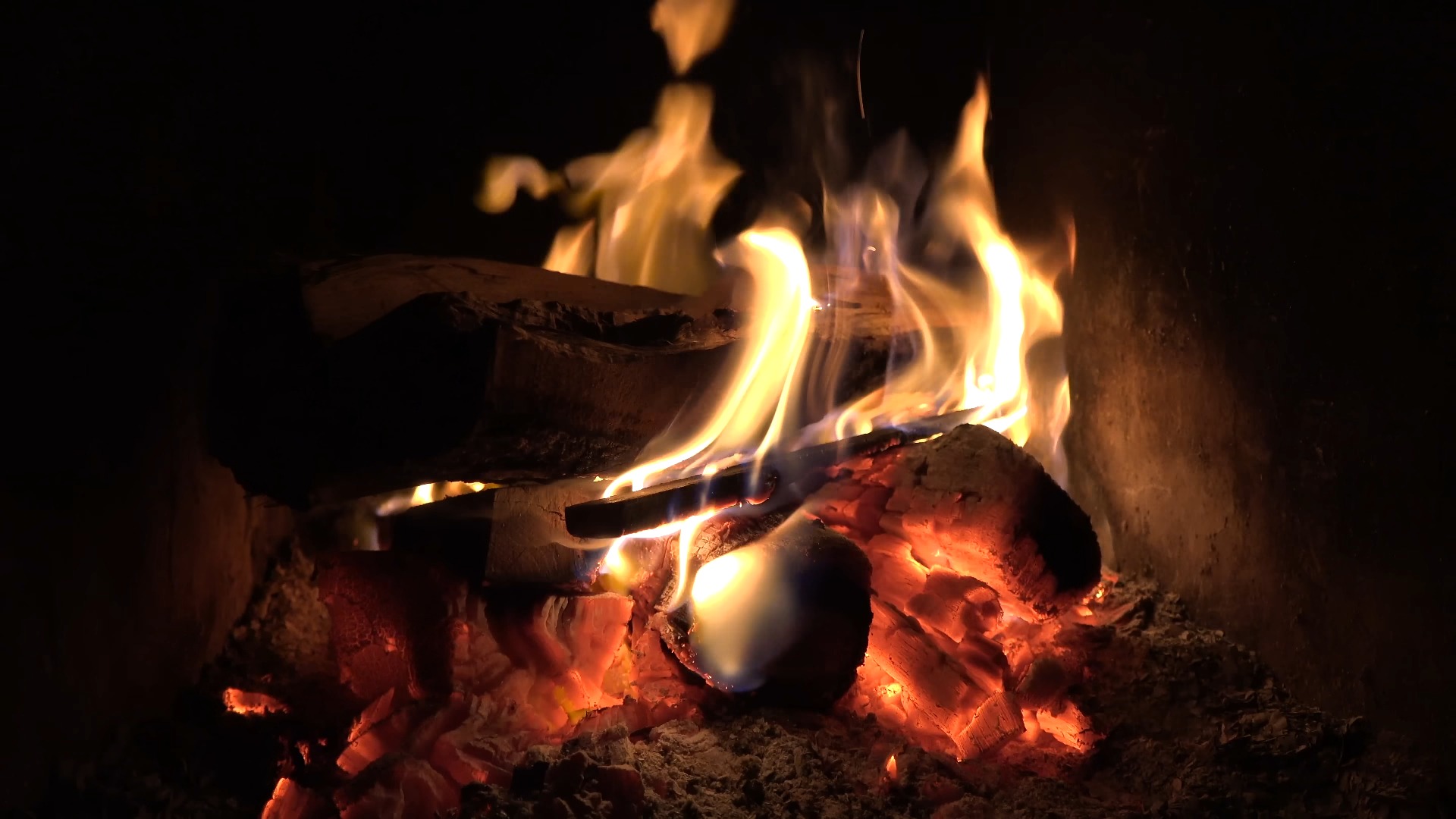 4k 壁炉 2小时实景 无循环 白噪音 炉火 营火 篝火 燃烧