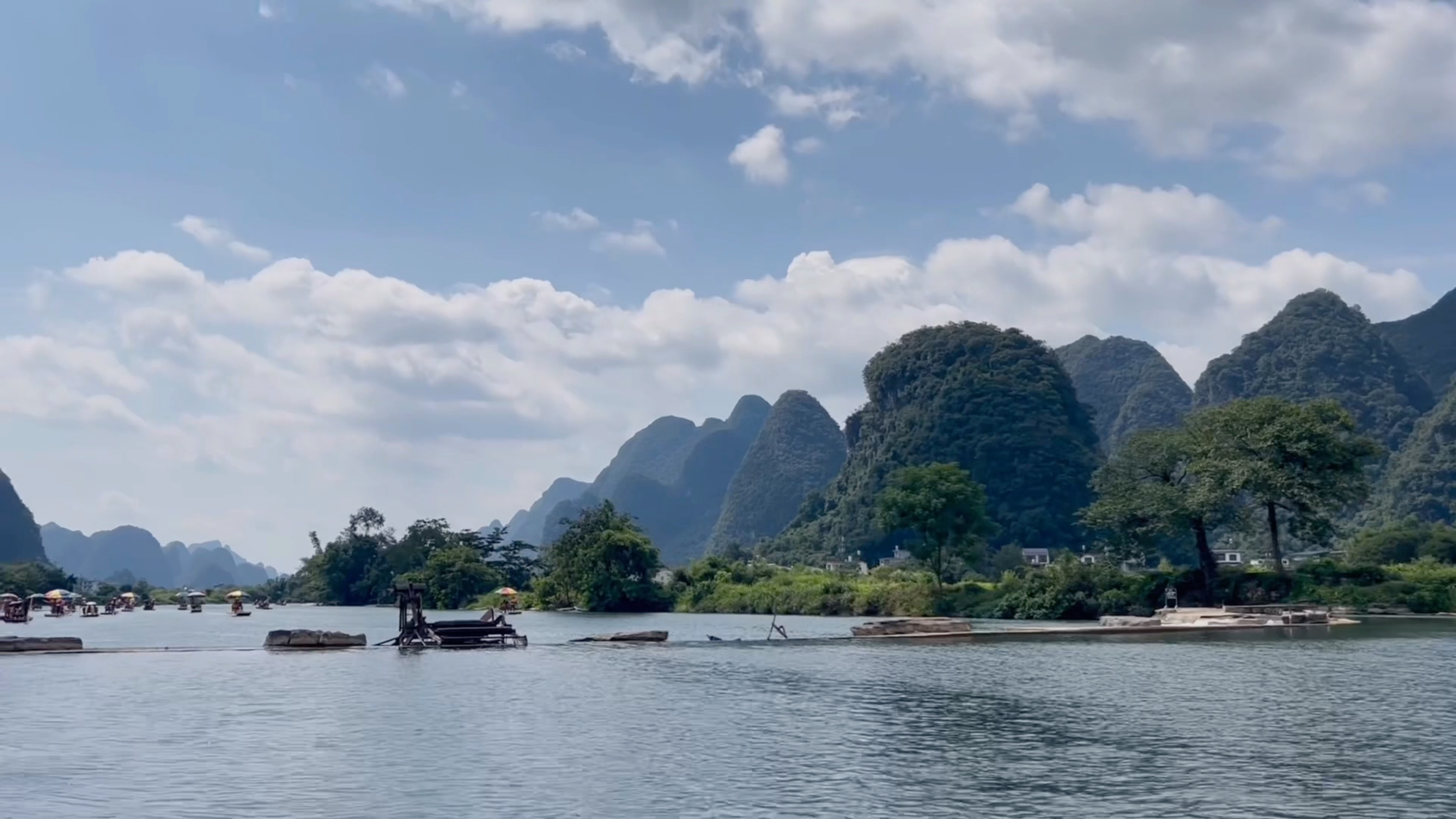 [图]𝓢𝓾𝓶𝓶𝓮𝓻 𝓥𝓵𝓸𝓰｜夏天的山山水水，和随便走走｜桂林阳朔