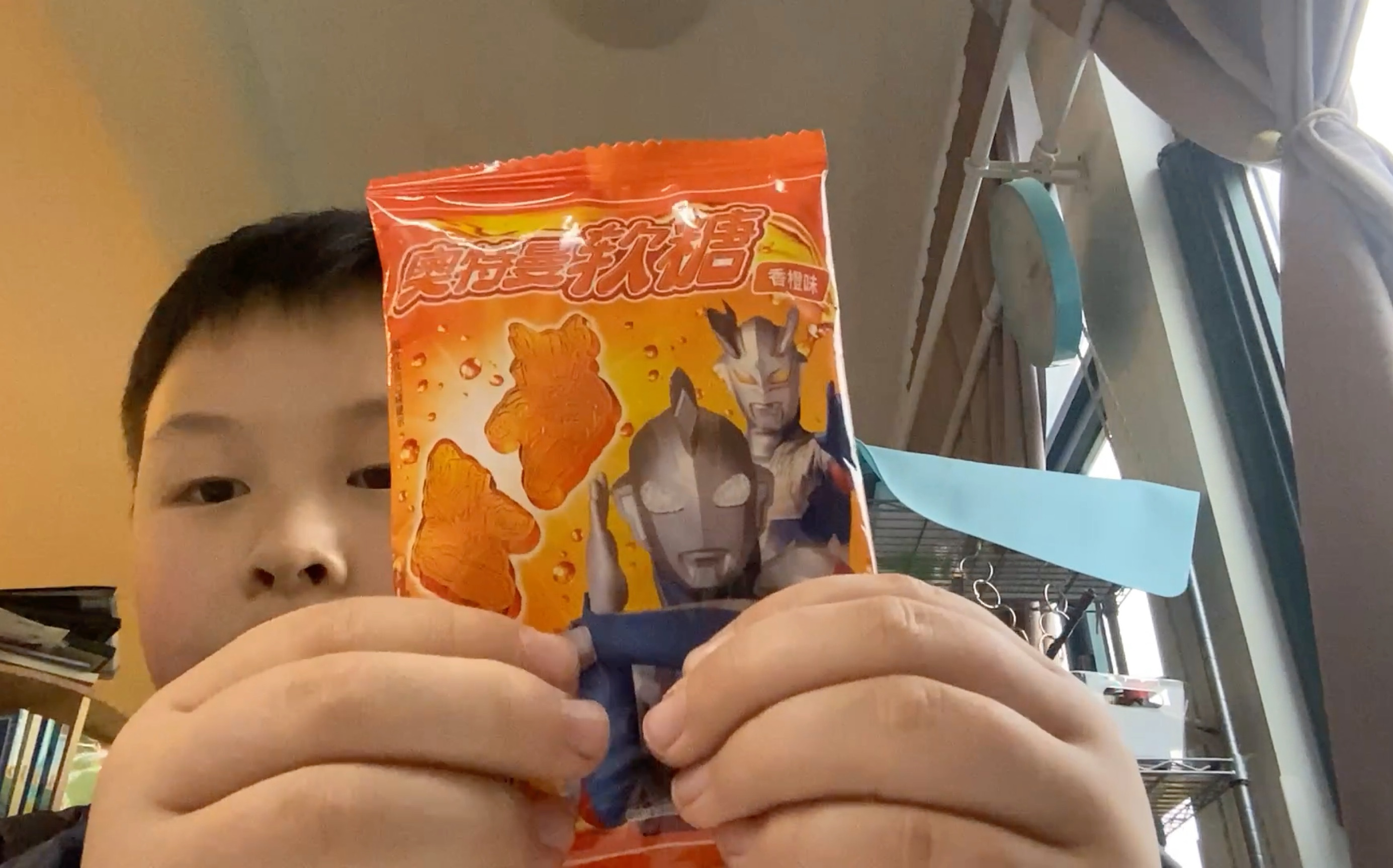 奥特曼软糖和经典版