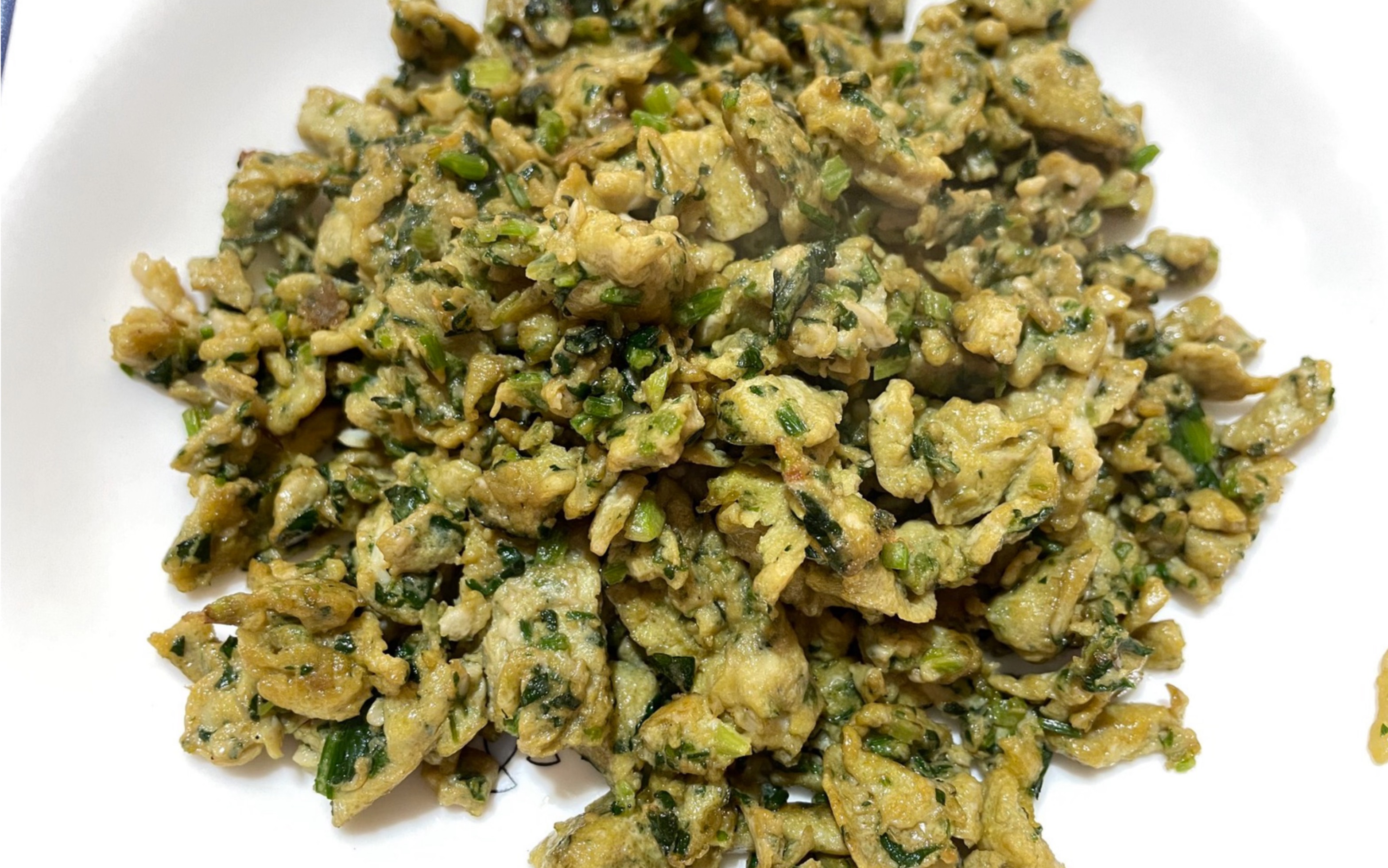 鹅蛋炒香菜,出乎意料的好吃
