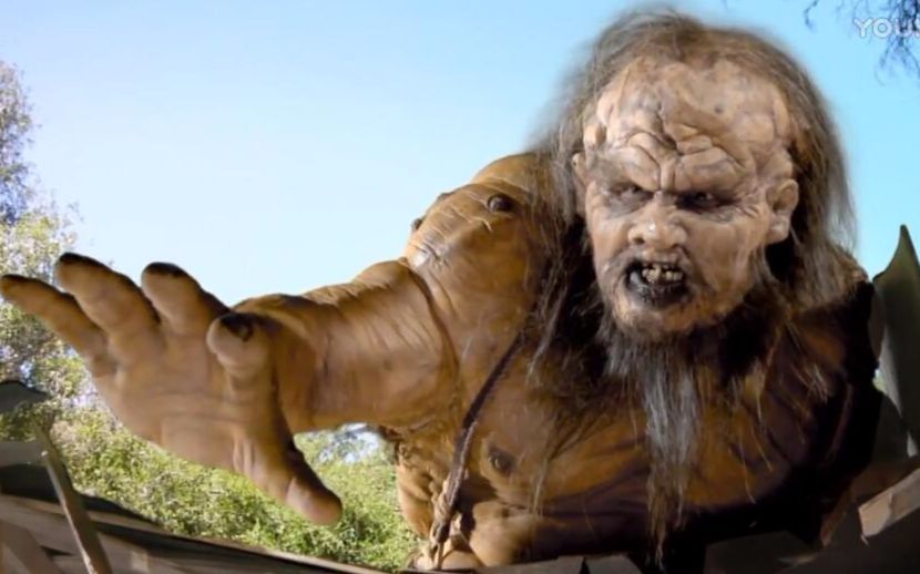 伐木工变异50米巨人,所到之处寸草不生,一个巴掌就能将人类拍碎_哔哩