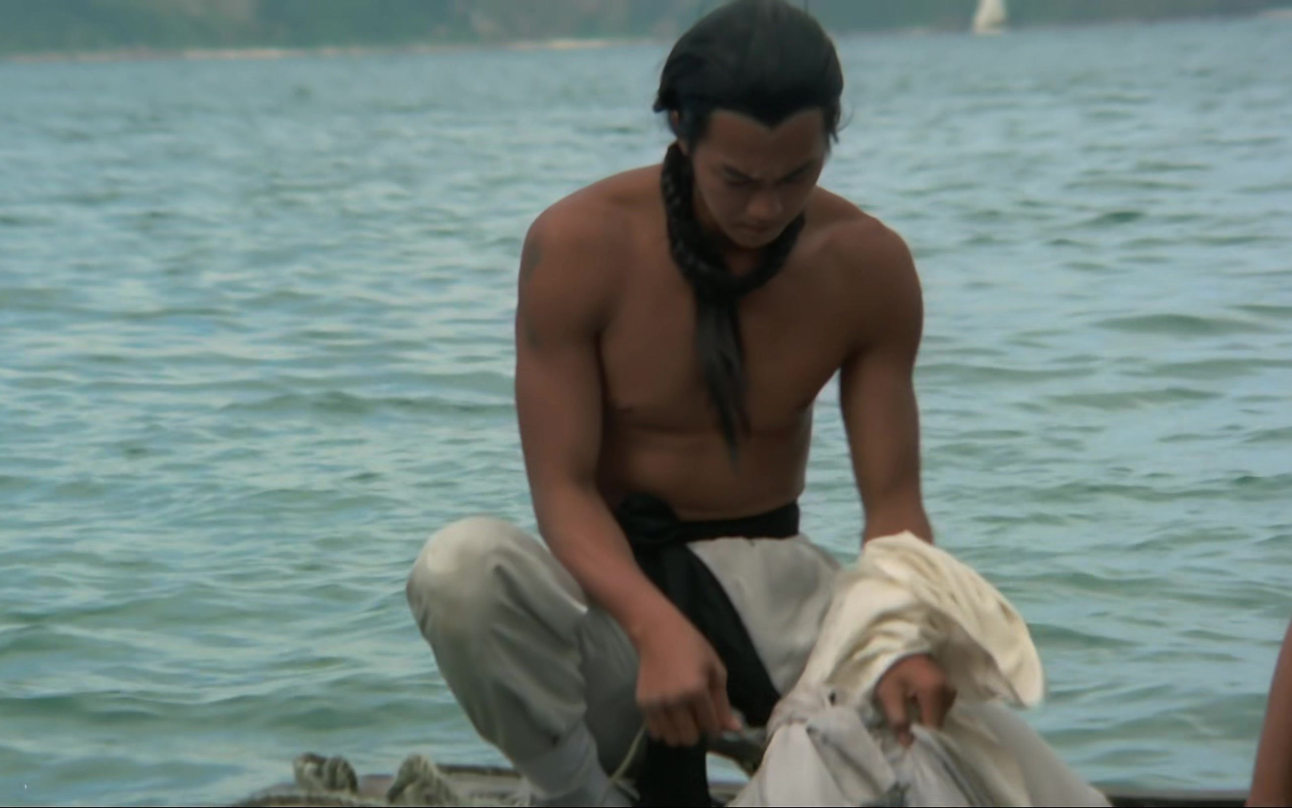 狄龙大海盗08水上互搏这么黑也挡不住龙哥的英气2507082208