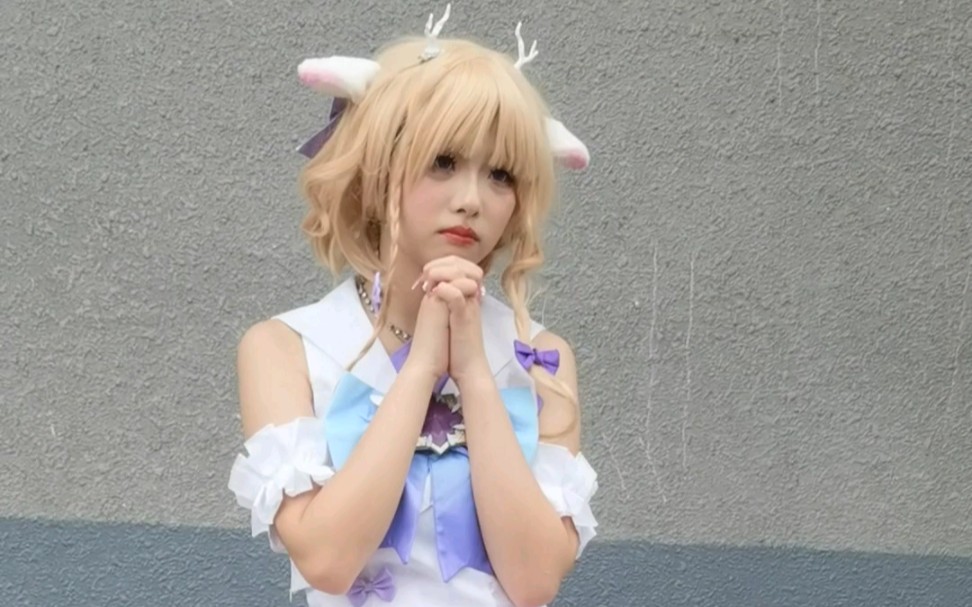 广州萤火虫漫展美女