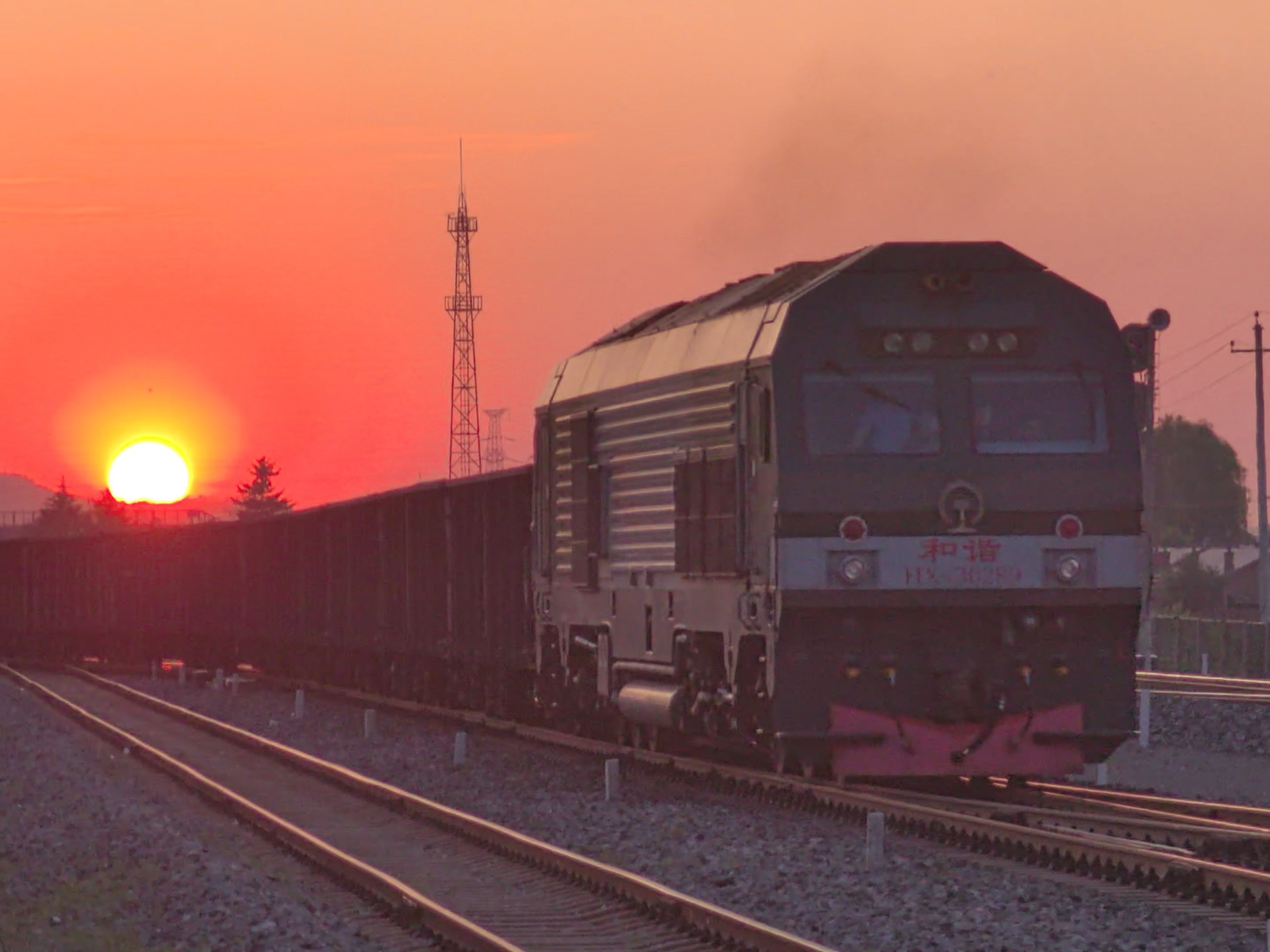 48201次歪头山站6道出站信号好,歪头山站 再会了!