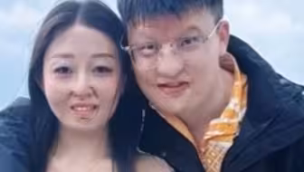 一对烧伤情侣晒结婚照获全网祝福，丈夫说选择527这天领证因为谐音我爱妻，祝福他们能幸福一生
