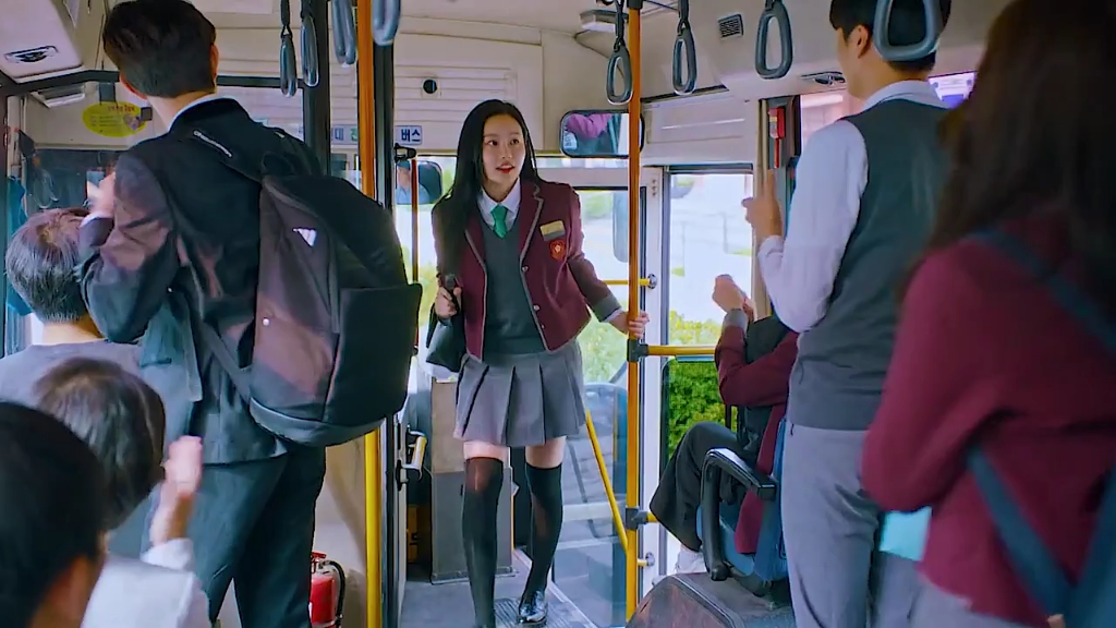 这样的闺蜜给我来一沓020202"女神降临