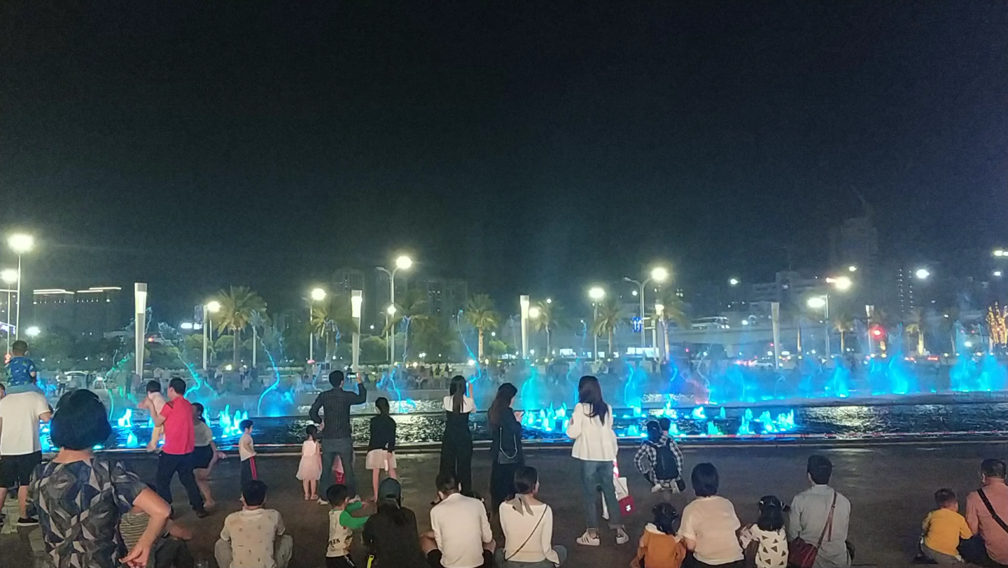 好久没去看音乐喷泉了希望疫情尽快退散