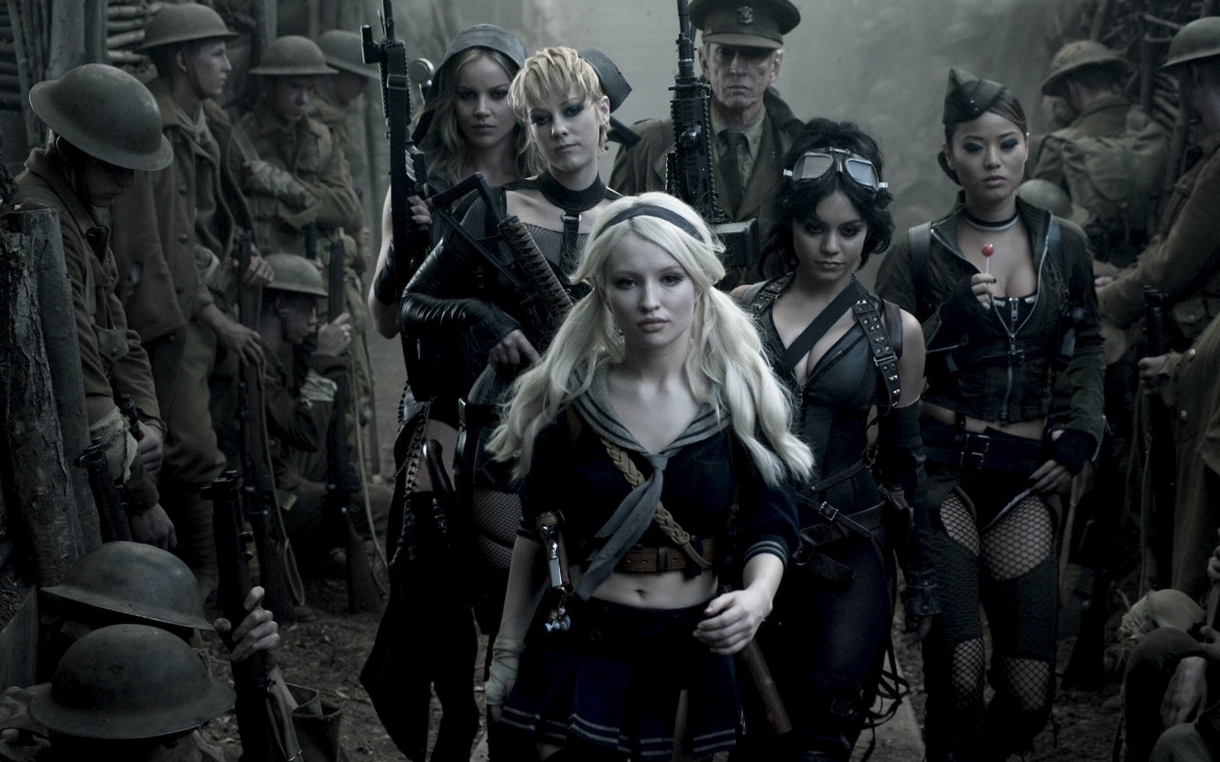 美少女战士组团穿越进一战战场游戏世界,各类型美女联合升级打怪