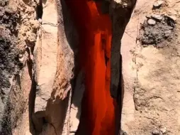 Скачать видео: 这底下是地狱吗？还是底下藏着异火？