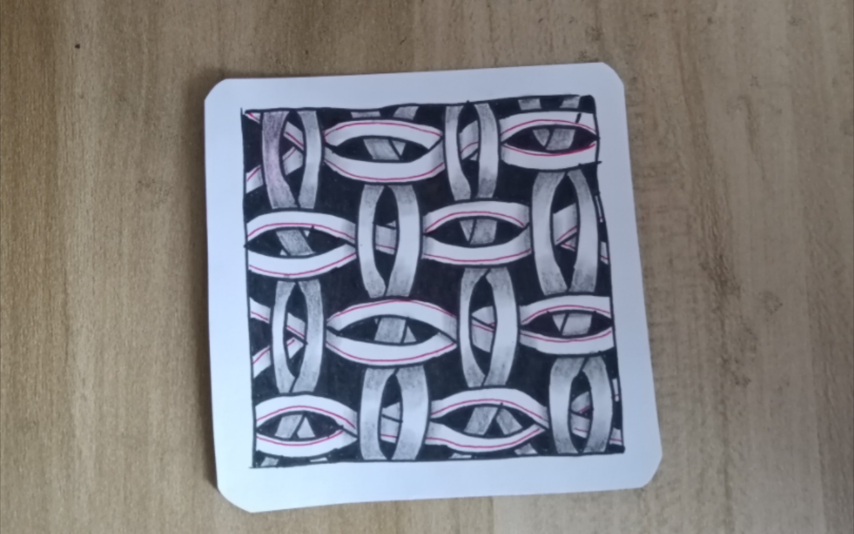 禅绕画:来自tinaczt taiwan.像是阿里安达的变体,但又多了一些变化.