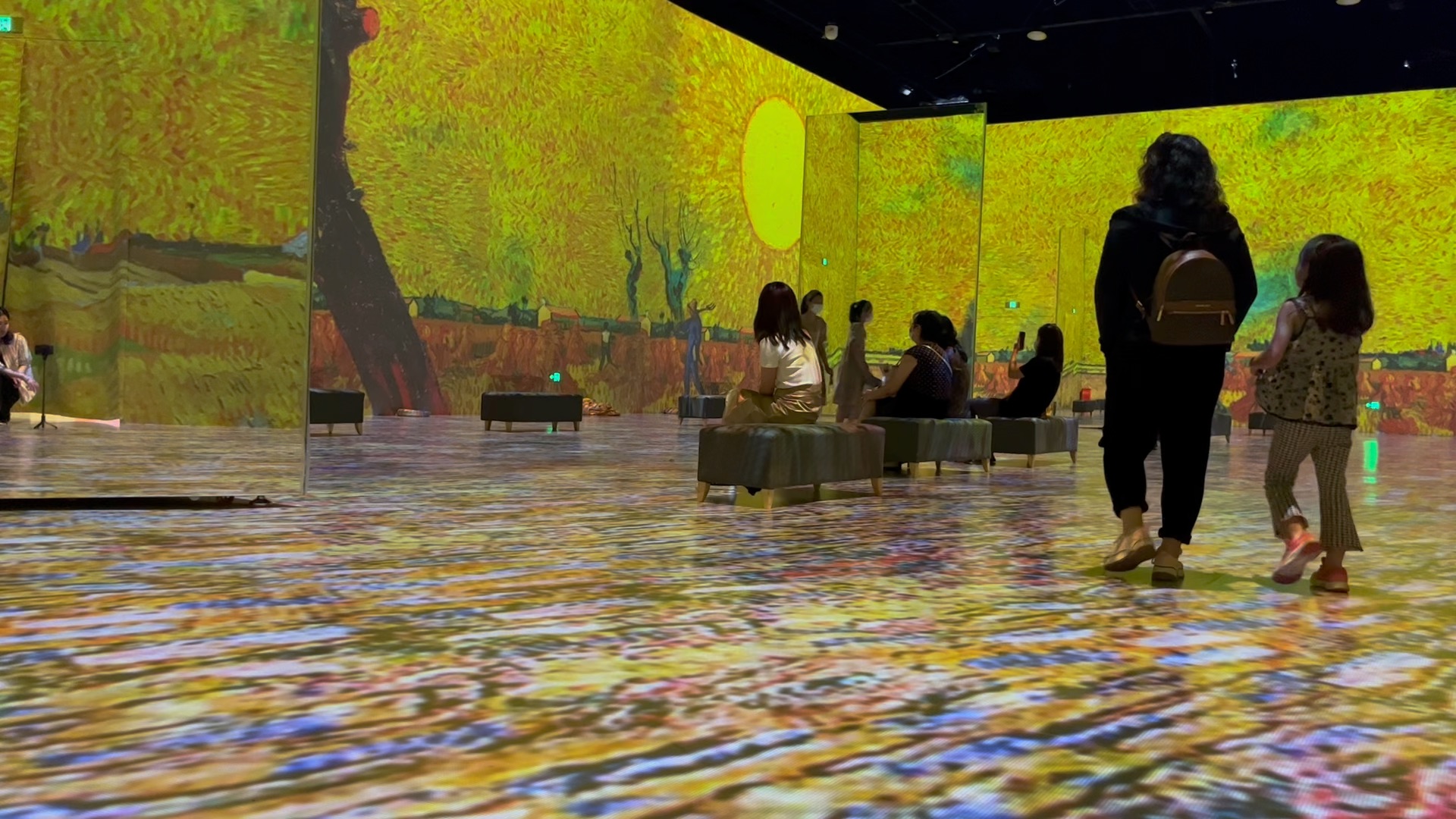 上海遇见博物馆·遇见梵高灯光光影展