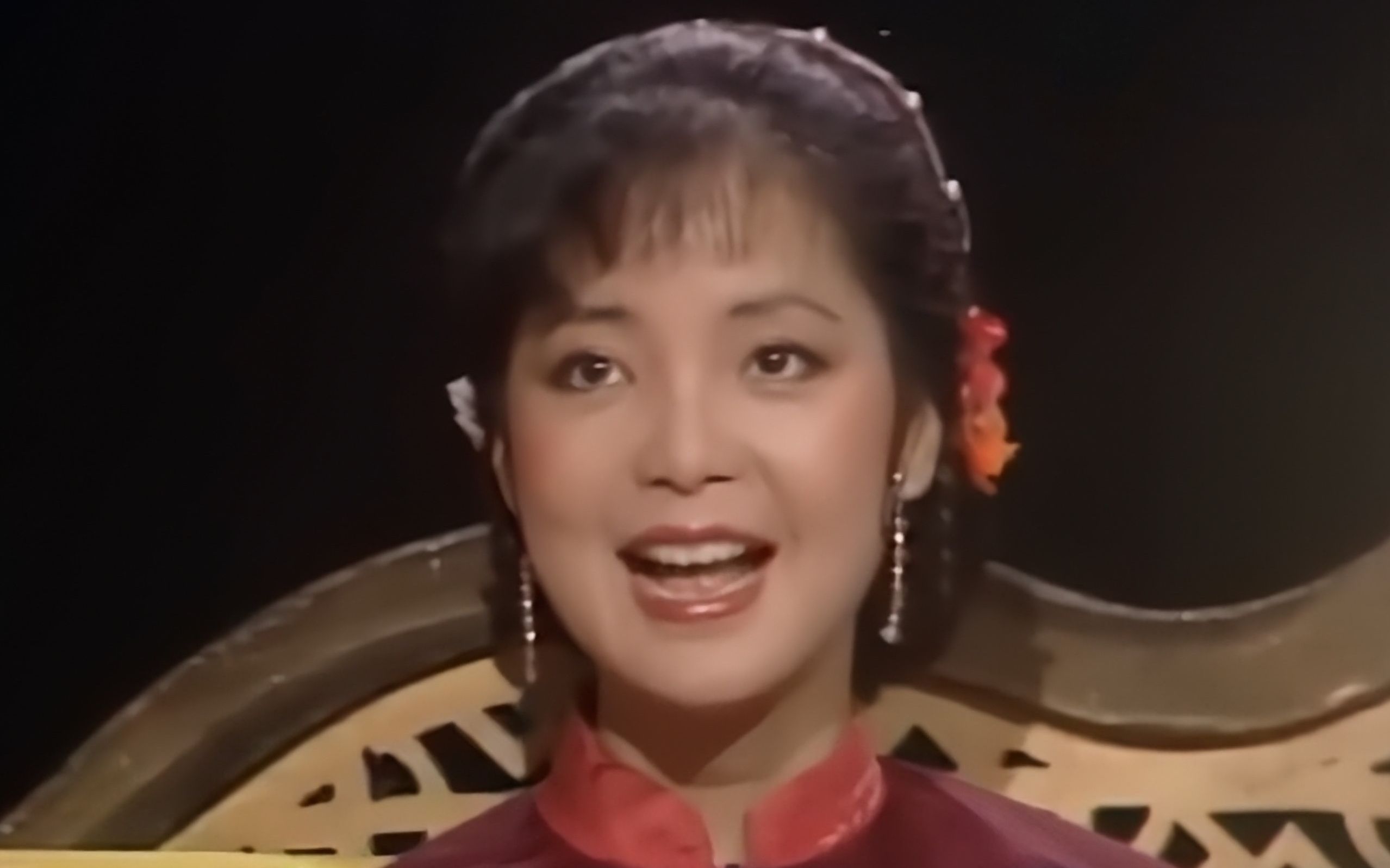 [图]【4K · 画质修复】邓丽君 Teresa Teng - 别把眉儿皱（台视"郁金香"节目 · MV）