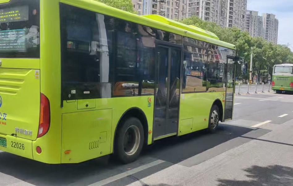 常州公交209路海格klq6856gaevh1原速原速运转
