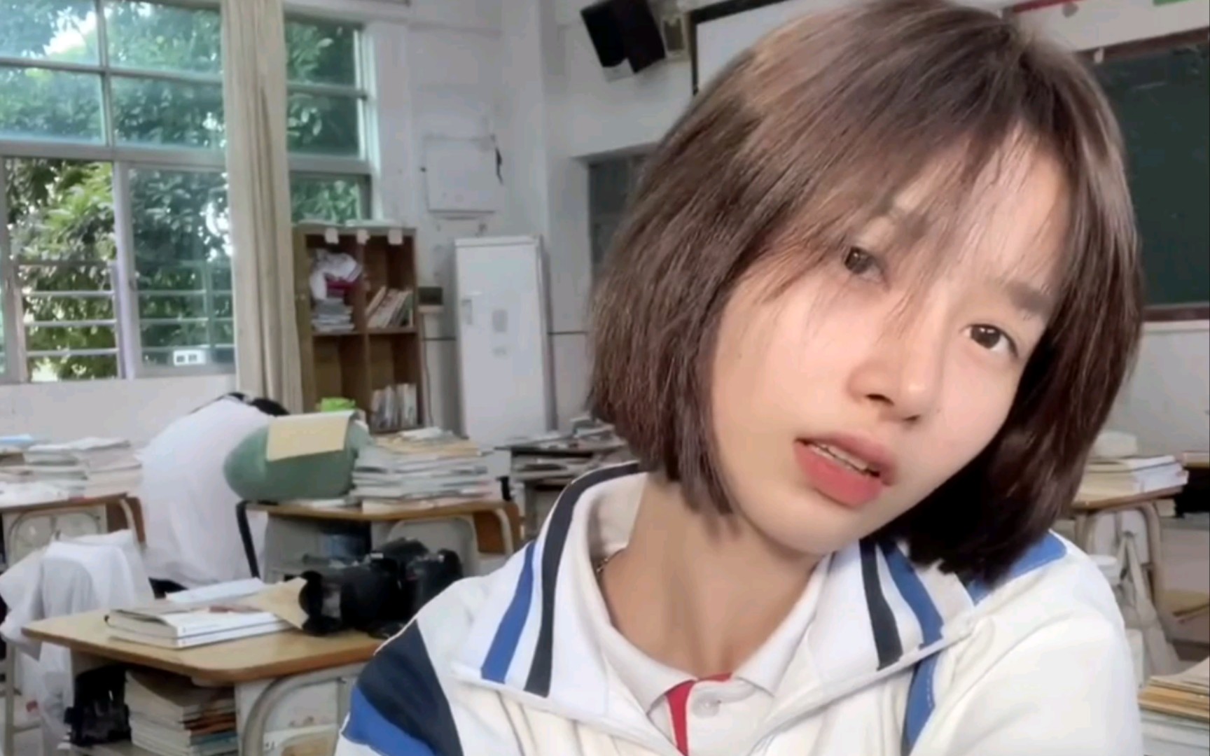 【hello春春】教室里的光是绝美