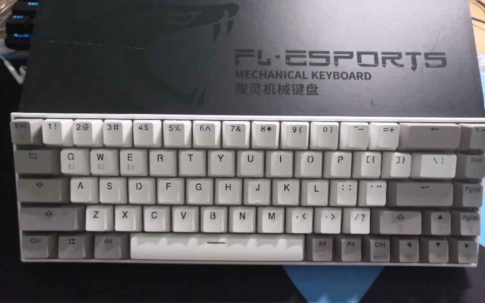 379的热插拔?腹灵f12键盘开箱.