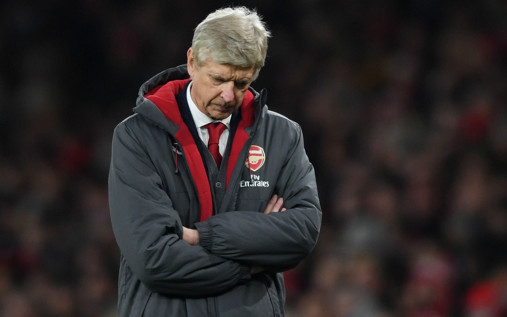 回顾欧冠经典 枪手三球完胜仍遭淘汰,阿比亚蒂多次扑出必进球