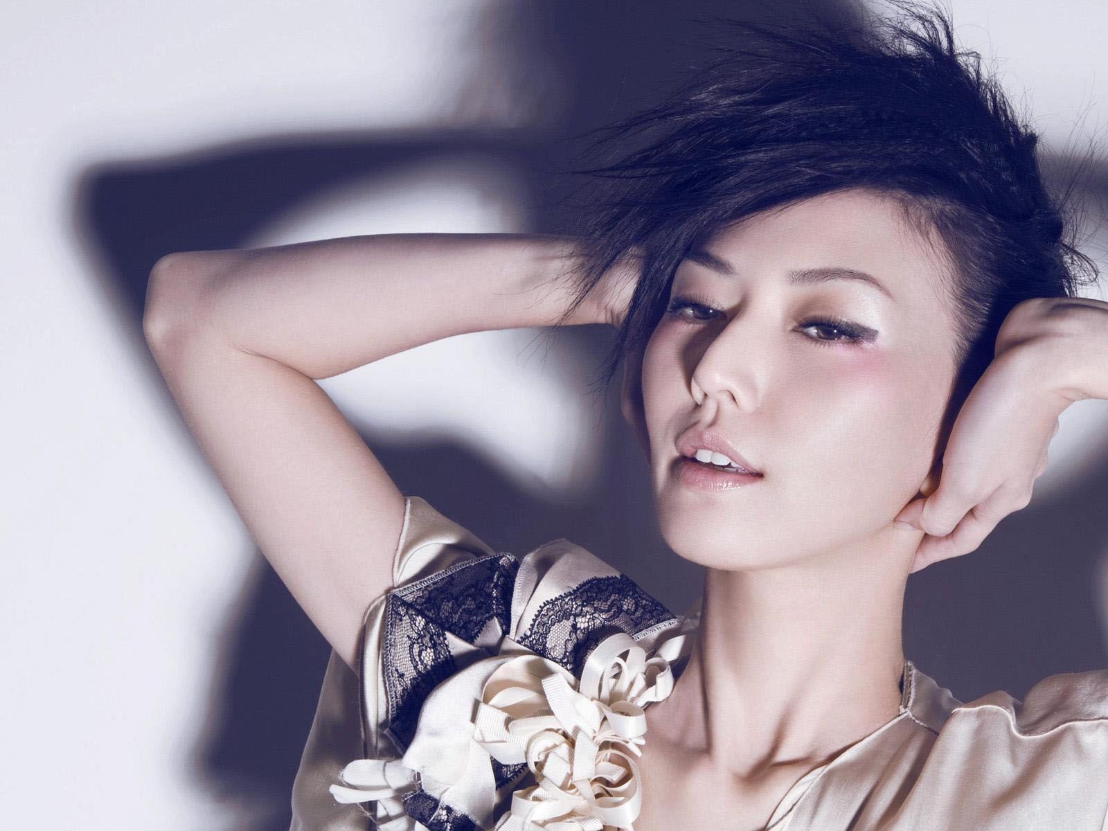 孙燕姿2005飞跃红磡香港演唱会 [hd]