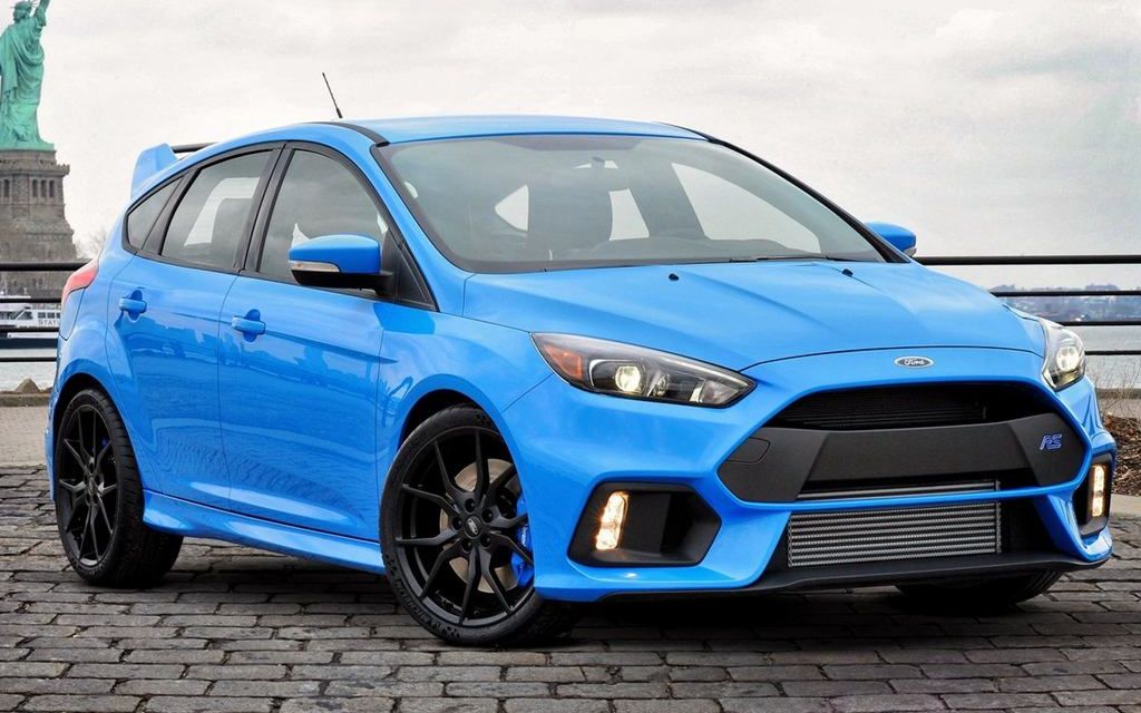 【地平线4】春季 湖区试驾-福特福克斯rs_哔哩哔哩 (゜-゜)つロ 干杯