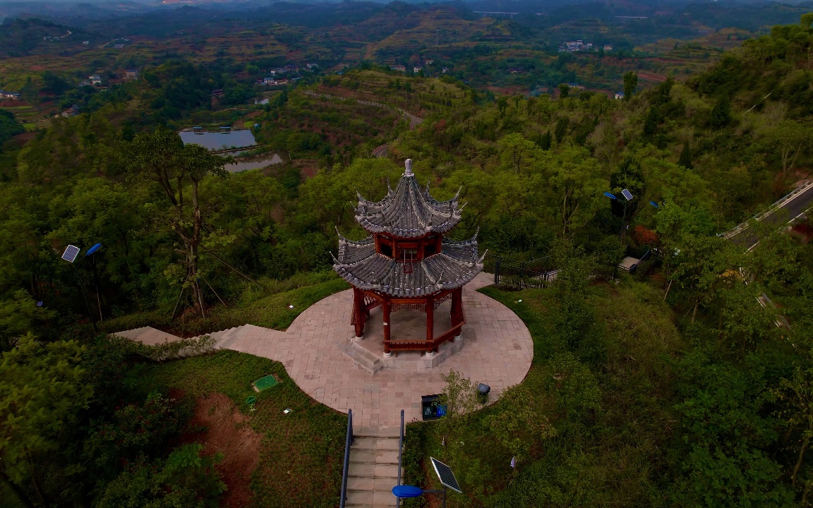 潼南最高的山图片