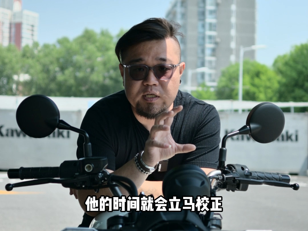 跟Ninja同平台的巡航车它能好骑吗?试驾川崎Eliminator500哔哩哔哩bilibili