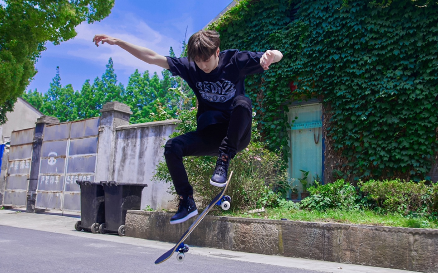 王一博 玩滑板的孩子不会变坏