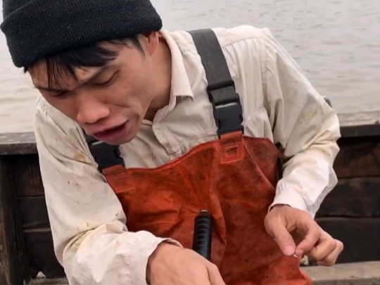 【海头港傻子海鲜】最新视频来袭,快来看看吧!