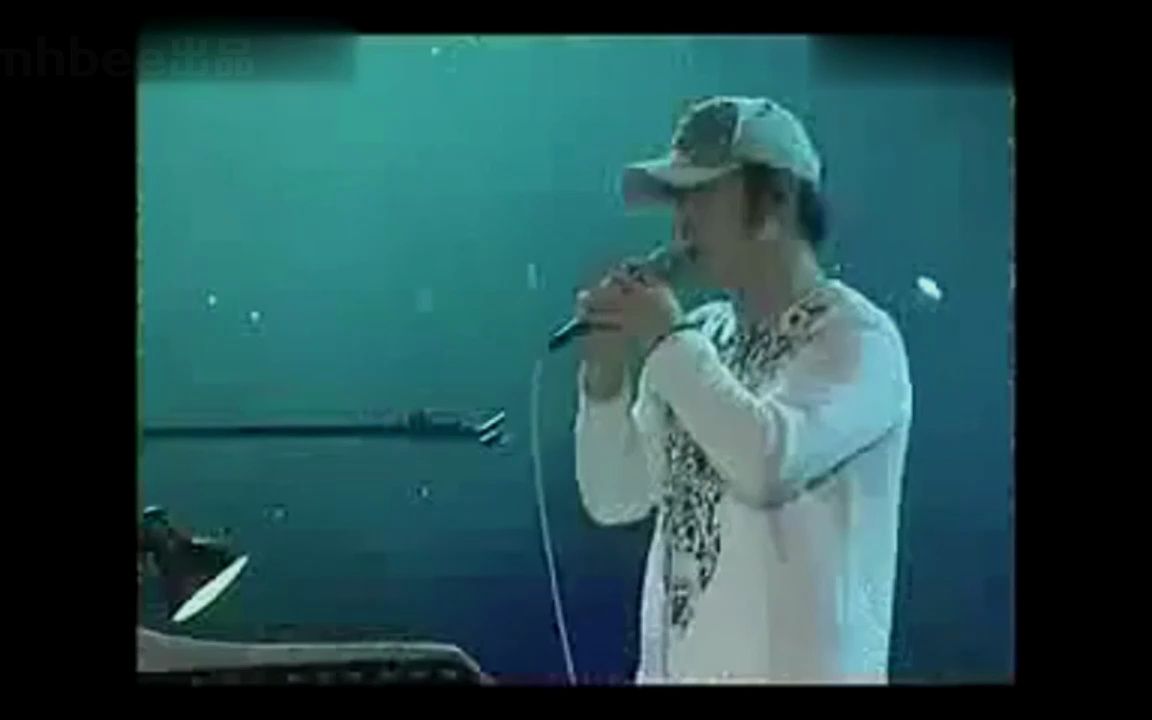 [图]《谢谢你》（2007年奎屯演唱会现场版）经典歌曲现场版MV - 刀郎