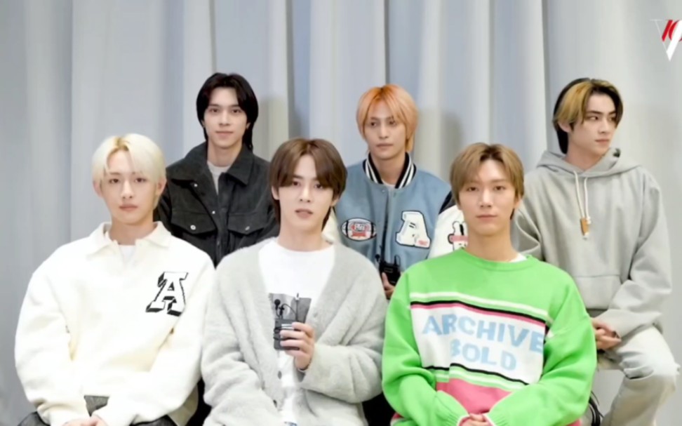 [威神v/way v]生肉威小分队队名大公开,话说这套衣服又接受了几个采访