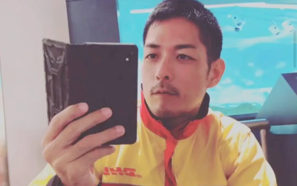 冲修斗,他身上的气质,颜值完全长在我的审美上,看他总是看不够的感觉