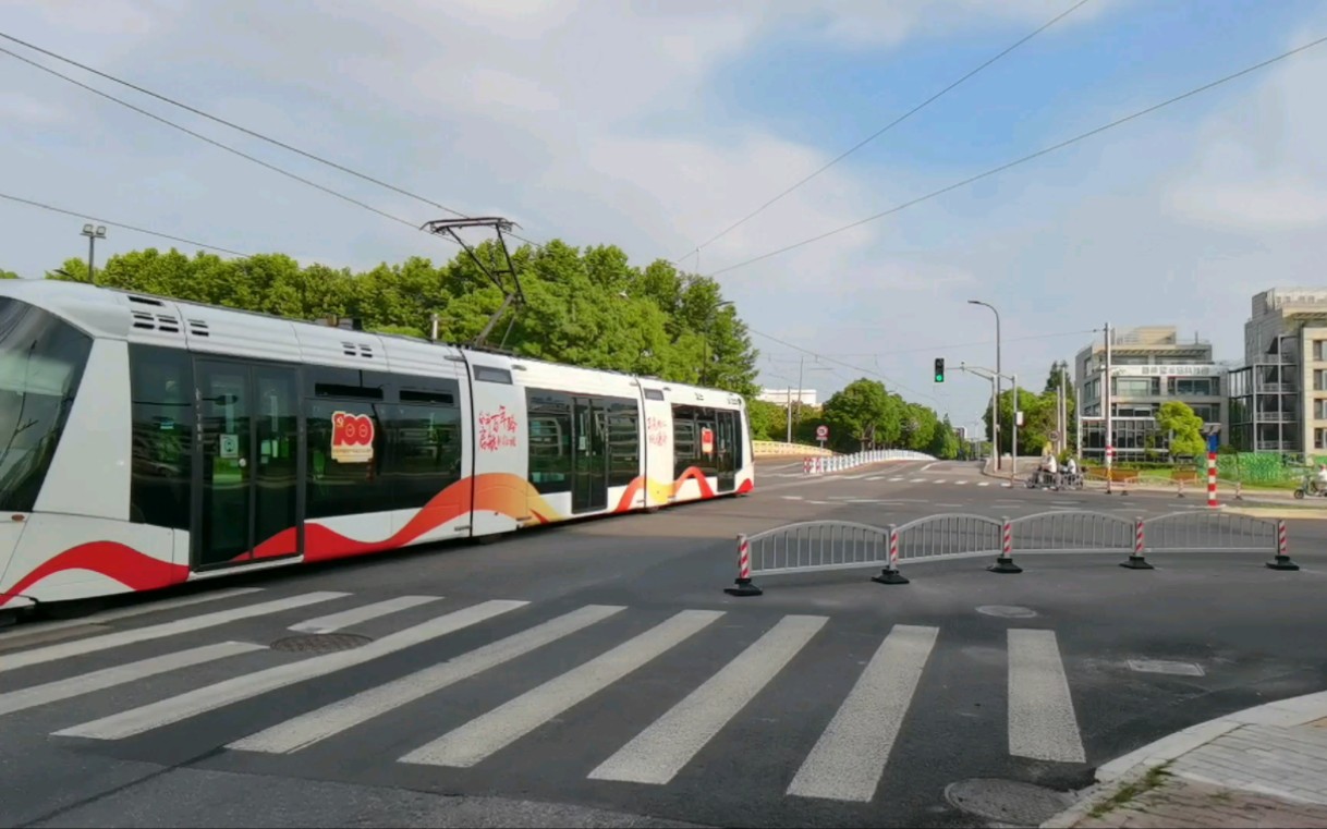 这条视频用来纪念张江有轨电车一路