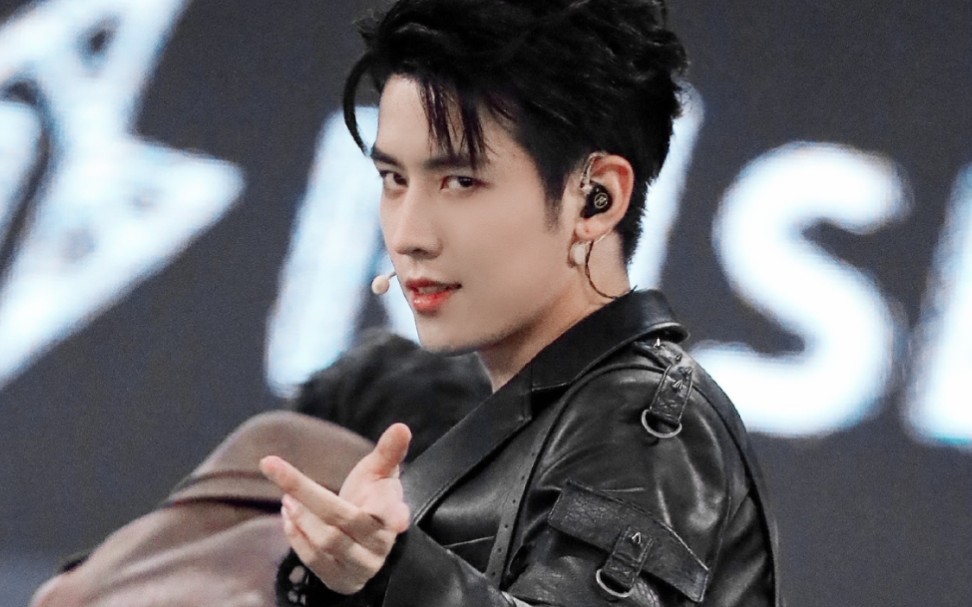 【r1se】周震南狠劲 姚琛酷帅 任豪wink坏笑 这谁顶得住啊