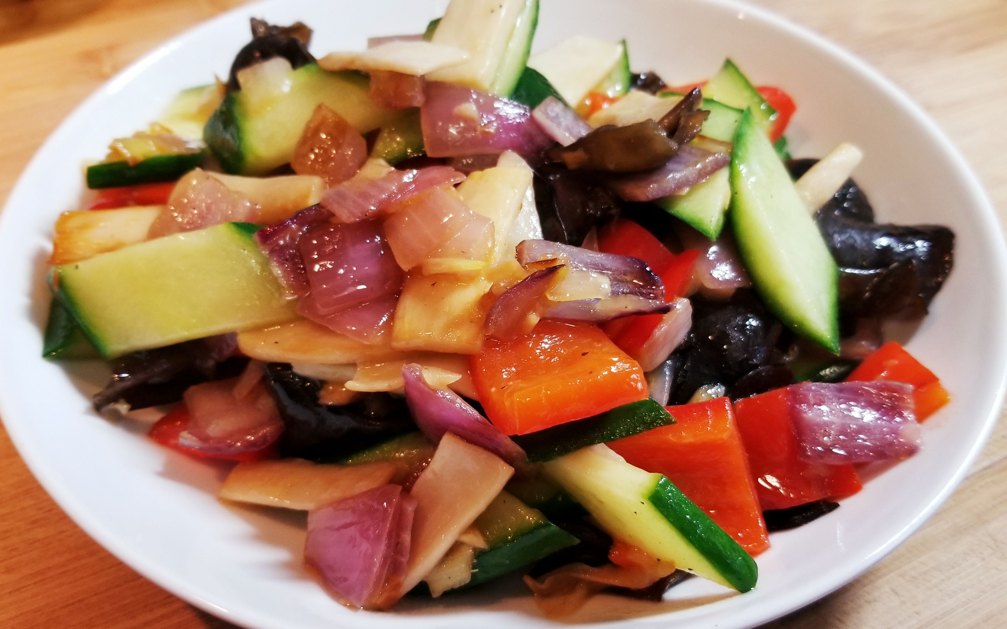 stir fried mixed vegetables 素炒黄瓜片