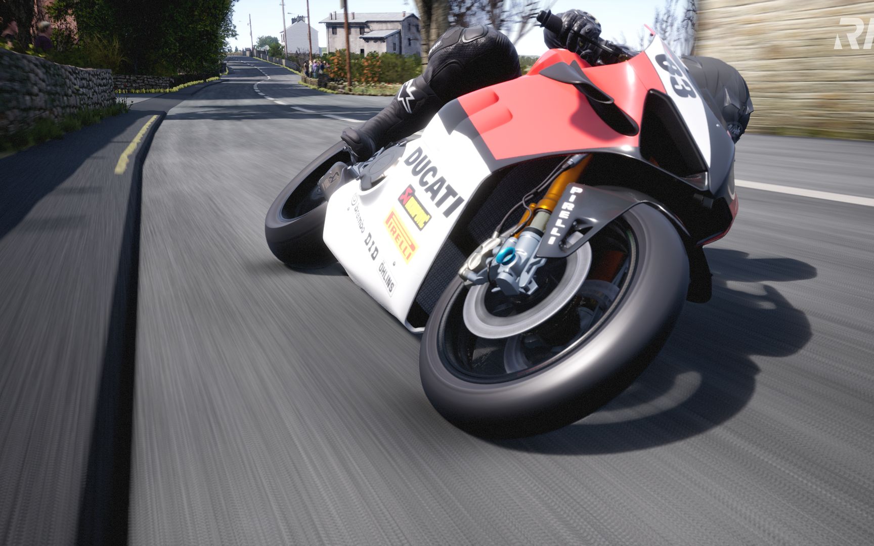 ride4:杜卡迪v4 s . 最后还是追上去了!