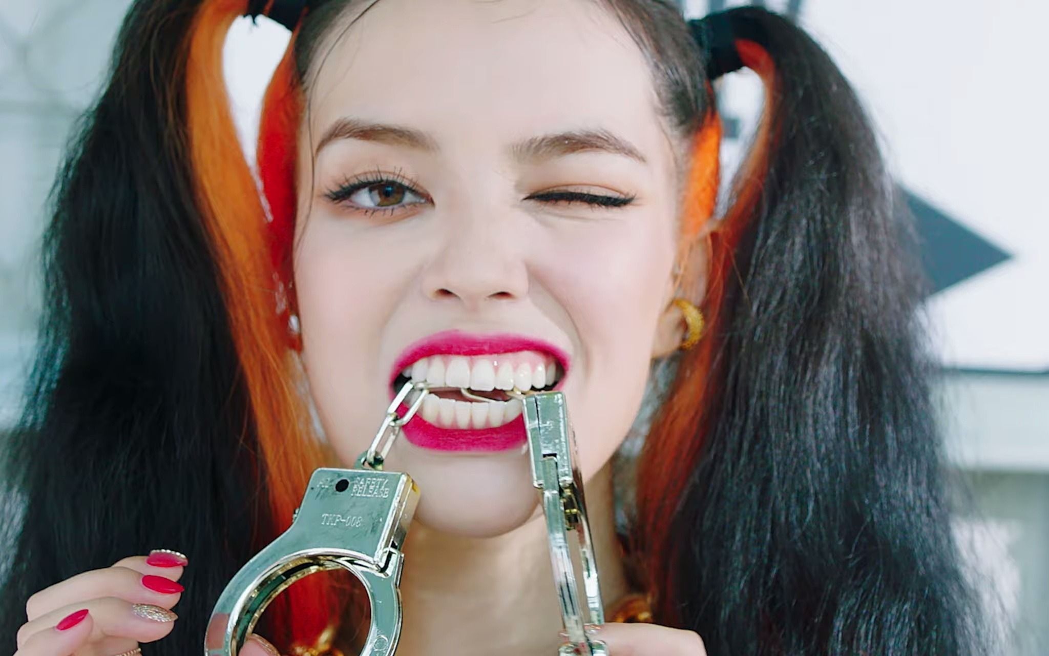 外籍韩国组合blackswan新曲close to me官方mv公开 惠美,瑛欣,leia