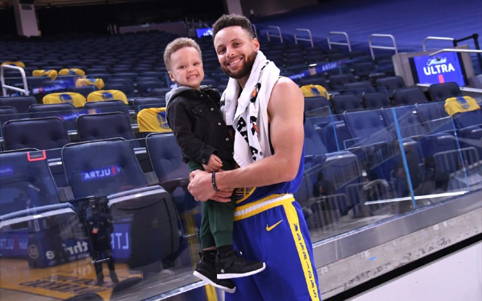 库里一家的快乐时光