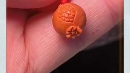 龙纹桃核手工雕刻的时来运转