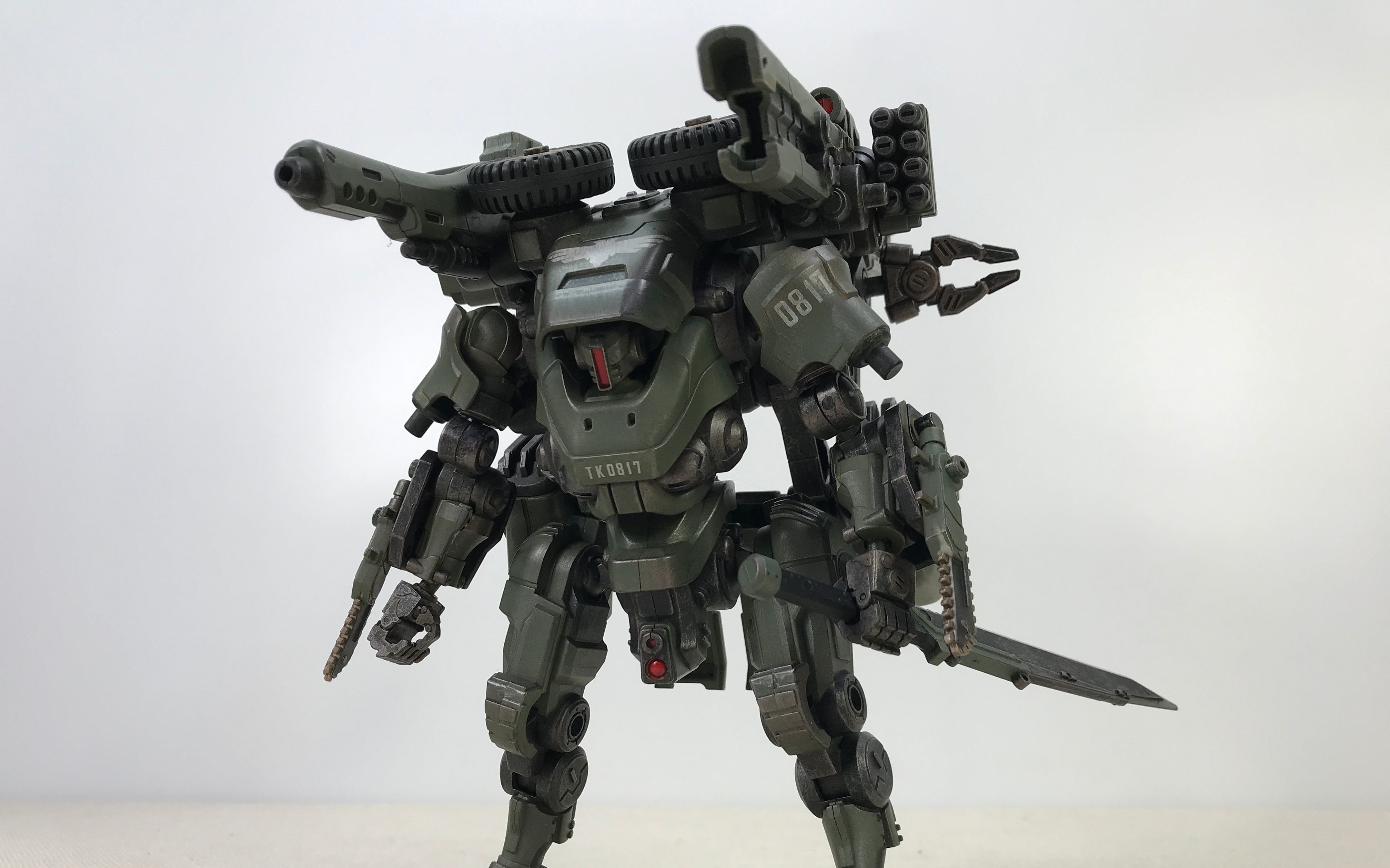 来福的模玩简评第141集暗源铁魁轻型机甲套装