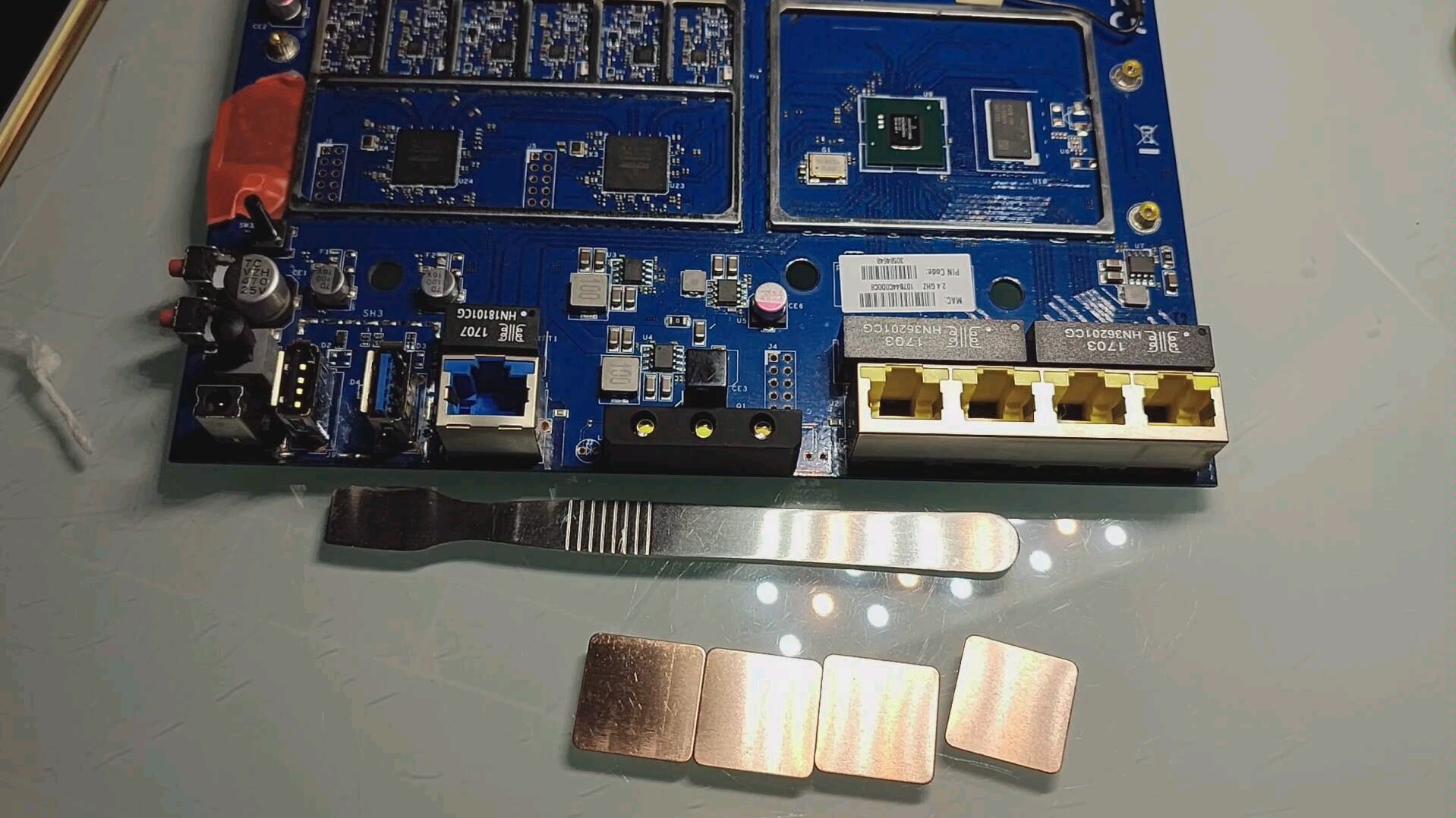 华硕路由器ac68u散热改造大拆解,预期值温度降低多少呢?