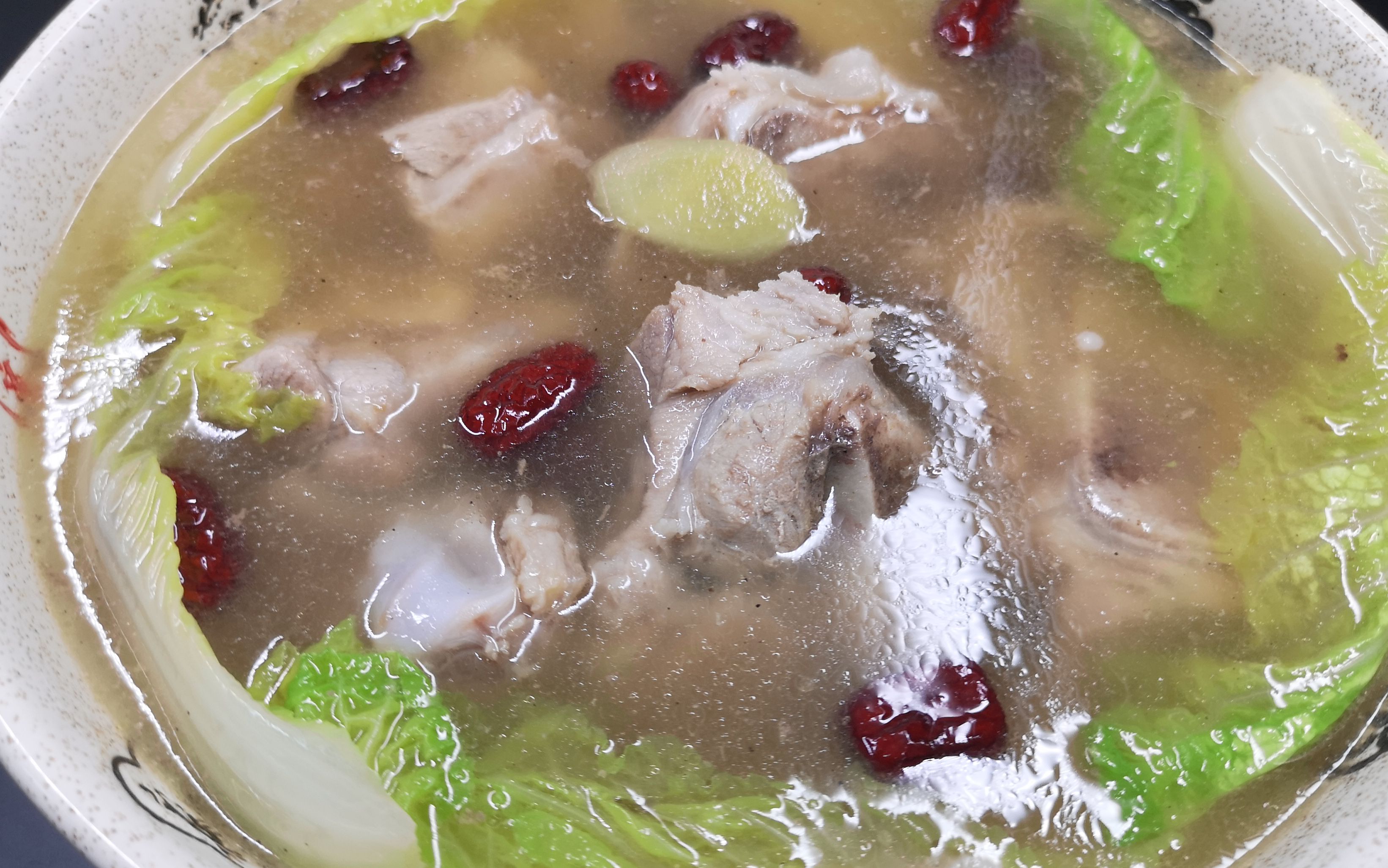 2020年第10道年夜饭,排骨汤这样做太好喝了,做法简单,少脂少油,一次一