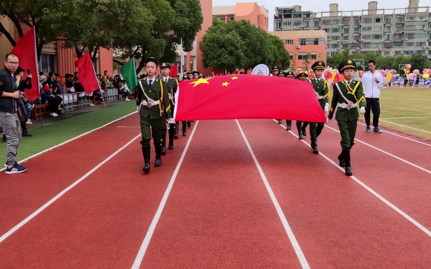 龙港市潜龙学校运动会开幕式上线啦