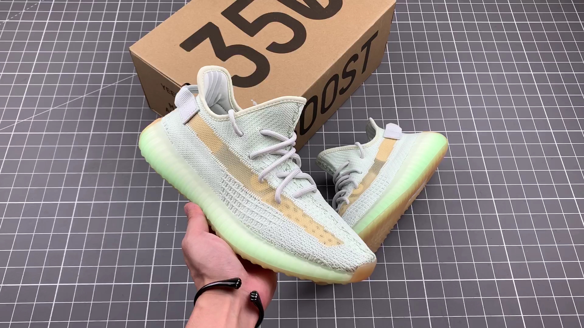 adidas yeezy 350 boost v2 "hyperspace"薄荷绿配色 亚洲限定