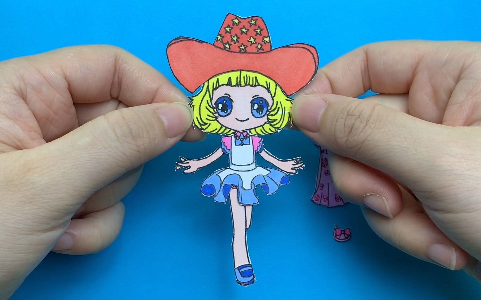 纸娃娃创意手工:制作可爱的小女孩,美丽的连衣裙和牛仔装_哔哩哔哩