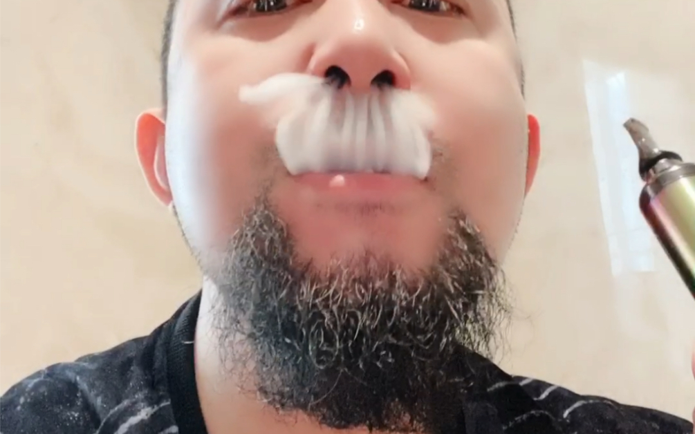 道具ds注油表演鬼吸吸烟有害健康请勿模仿